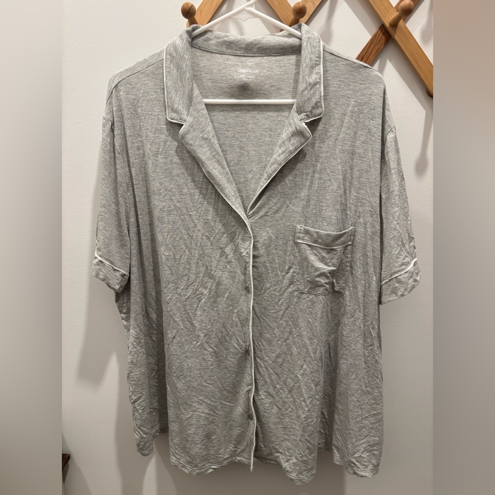 GapBody short sleeve top size XXL and short sleep set size XL Tall